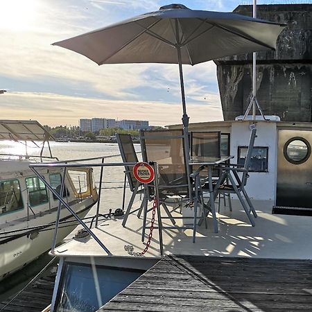 Hotel Le Bateau Ivre Bordeaux Exterior foto